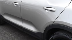 2024 (73) VOLVO XC40 2.0 B3P Plus Dark 5dr Auto 5019336