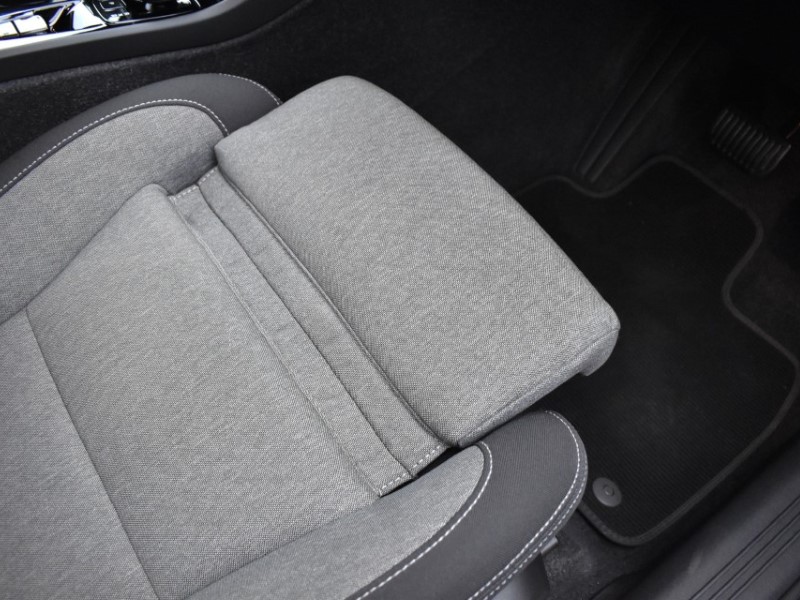 2024 (73) VOLVO XC40 2.0 B3P Plus Dark 5dr Auto 5019286