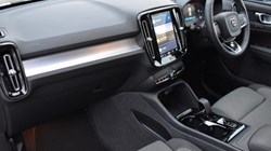 2024 (73) VOLVO XC40 2.0 B3P Plus Dark 5dr Auto 5019323