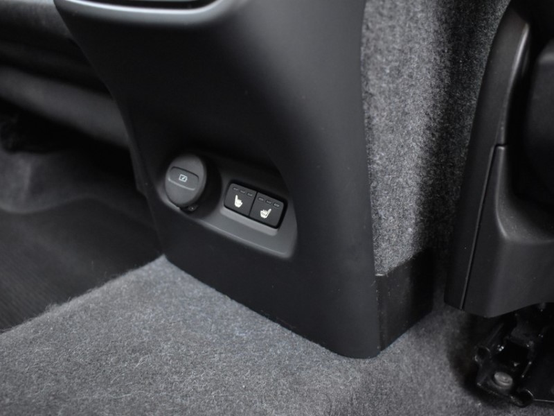 2024 (73) VOLVO XC40 2.0 B3P Plus Dark 5dr Auto 5019290