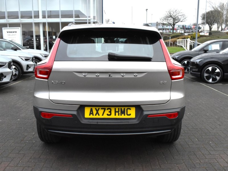2024 (73) VOLVO XC40 2.0 B3P Plus Dark 5dr Auto 5019264