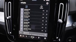 2024 (73) VOLVO XC40 2.0 B3P Plus Dark 5dr Auto 5019273