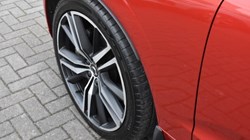 2020 (20) VOLVO XC60 2.0 B5D R DESIGN Pro 5dr AWD Geartronic 5014885