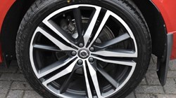 2020 (20) VOLVO XC60 2.0 B5D R DESIGN Pro 5dr AWD Geartronic 5014887