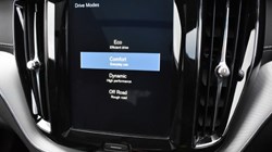 2020 (20) VOLVO XC60 2.0 B5D R DESIGN Pro 5dr AWD Geartronic 5014848