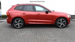 2020 (20) VOLVO XC60 2.0 B5D R DESIGN Pro 5dr AWD Geartronic 5014839