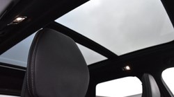 2020 (20) VOLVO XC60 2.0 B5D R DESIGN Pro 5dr AWD Geartronic 5014861