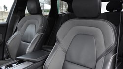 2020 (20) VOLVO XC60 2.0 B5D R DESIGN Pro 5dr AWD Geartronic 5014871