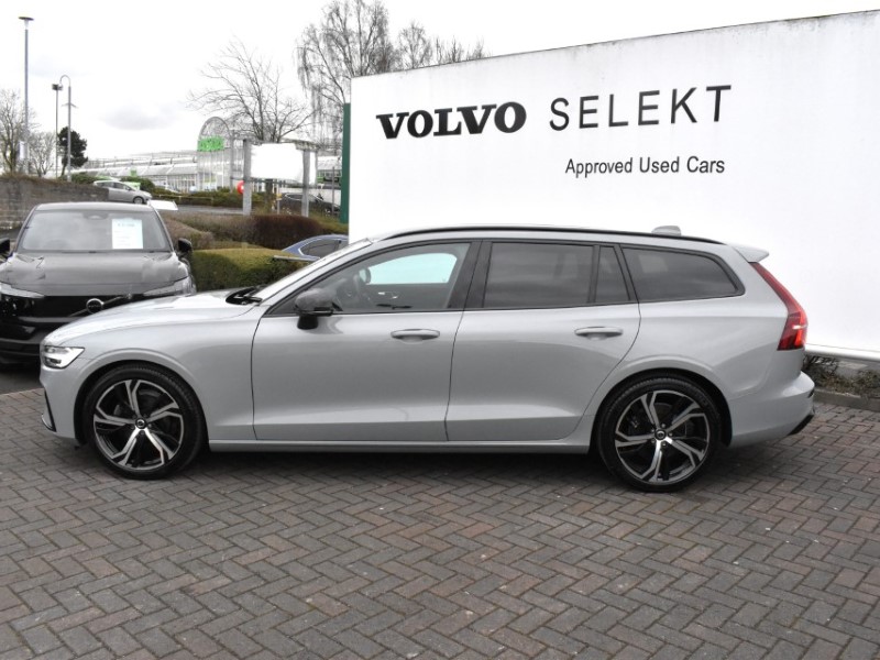 2025 (74) VOLVO V60 2.0 B4P Plus Dark 5dr Auto [7 speed] 5045514