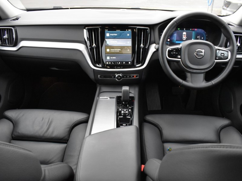 2025 (74) VOLVO V60 2.0 B4P Plus Dark 5dr Auto [7 speed] 5045542
