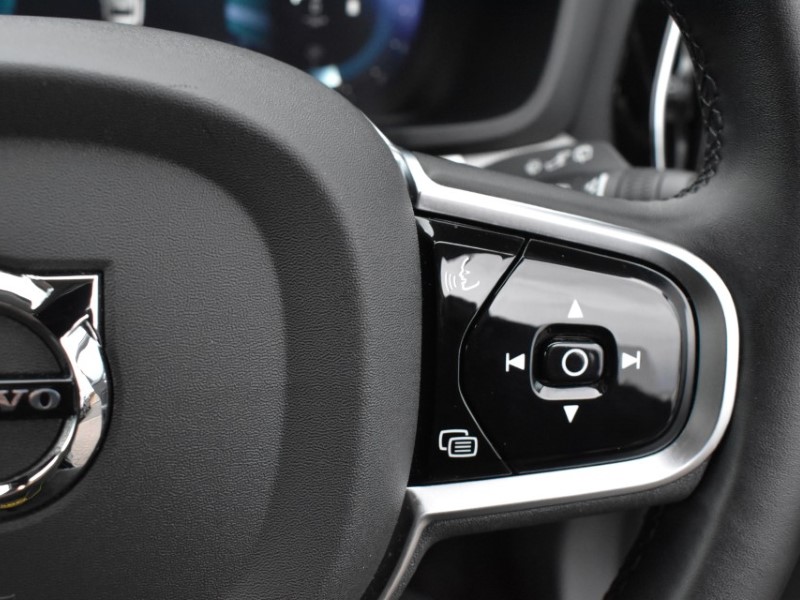 2025 (74) VOLVO V60 2.0 B4P Plus Dark 5dr Auto [7 speed] 5045520