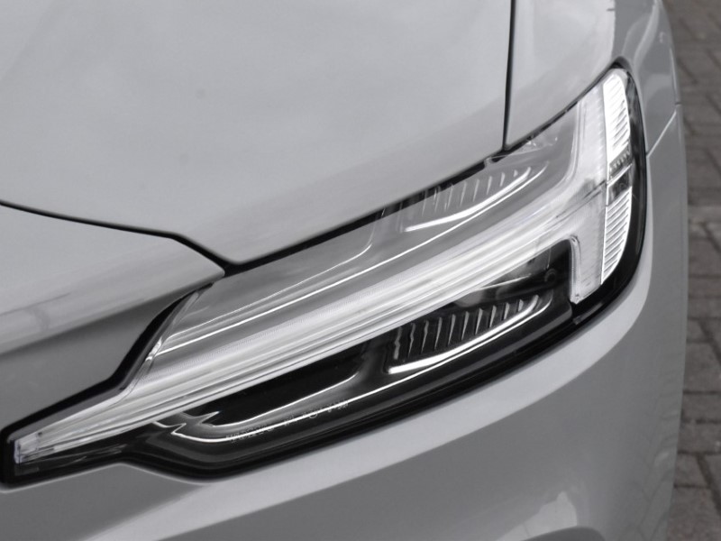 2025 (74) VOLVO V60 2.0 B4P Plus Dark 5dr Auto [7 speed] 5045566