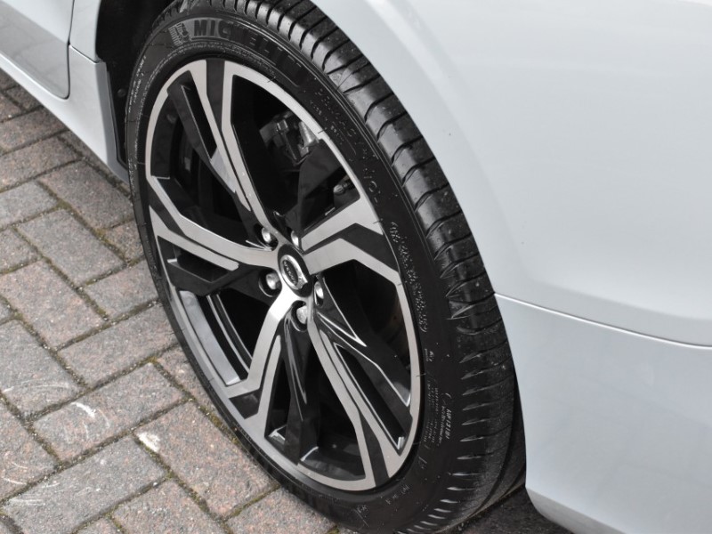 2025 (74) VOLVO V60 2.0 B4P Plus Dark 5dr Auto [7 speed] 5045557