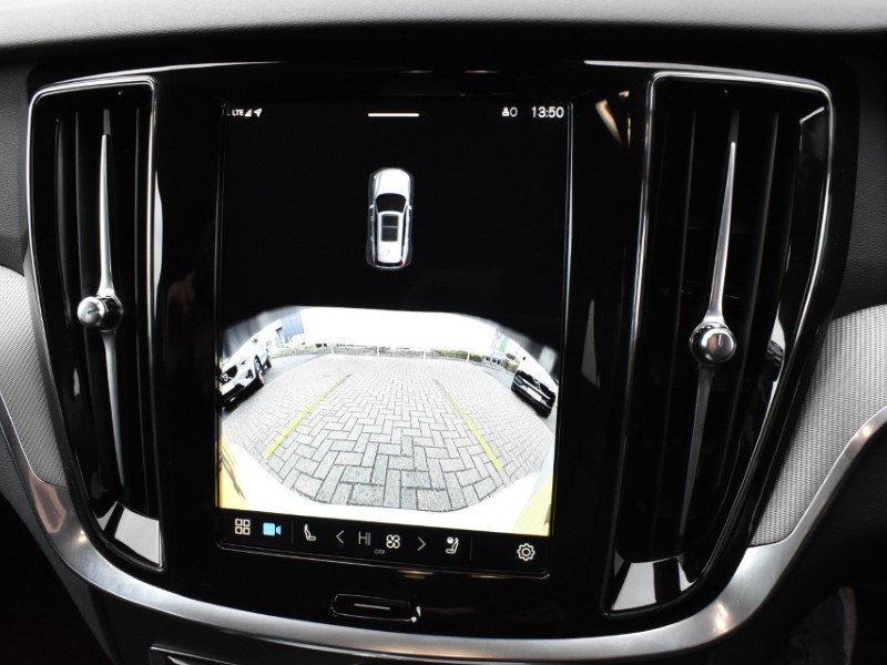 2025 (74) VOLVO V60 2.0 B4P Plus Dark 5dr Auto [7 speed] 5045526