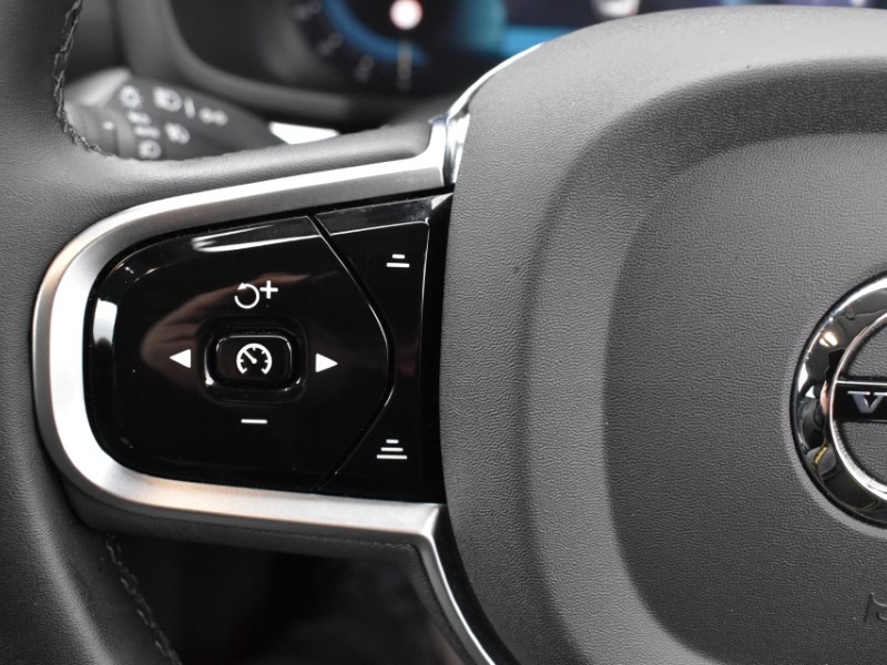 2025 (74) VOLVO V60 2.0 B4P Plus Dark 5dr Auto [7 speed] 5045519