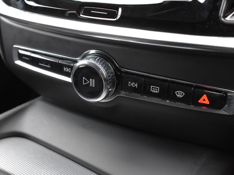 2025 (74) VOLVO V60 2.0 B4P Plus Dark 5dr Auto [7 speed] 5045518