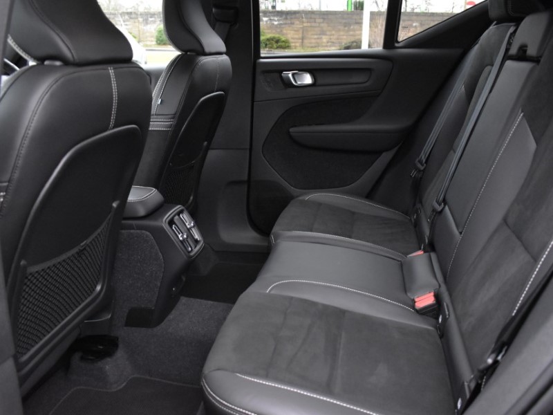 2021 (71) VOLVO XC40 1.5 T3 [163] R DESIGN 5dr 5019538