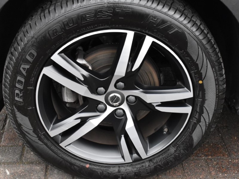 2021 (71) VOLVO XC40 1.5 T3 [163] R DESIGN 5dr 5019546