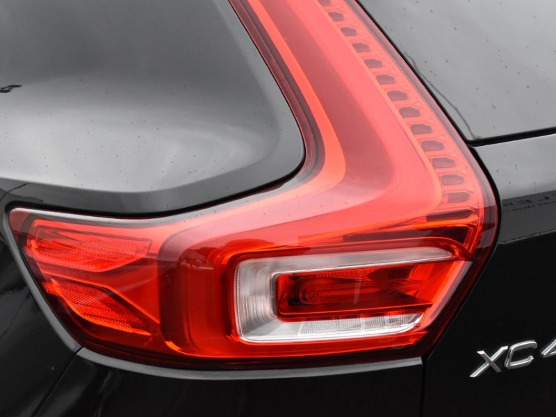 2021 (71) VOLVO XC40 1.5 T3 [163] R DESIGN 5dr 5019550