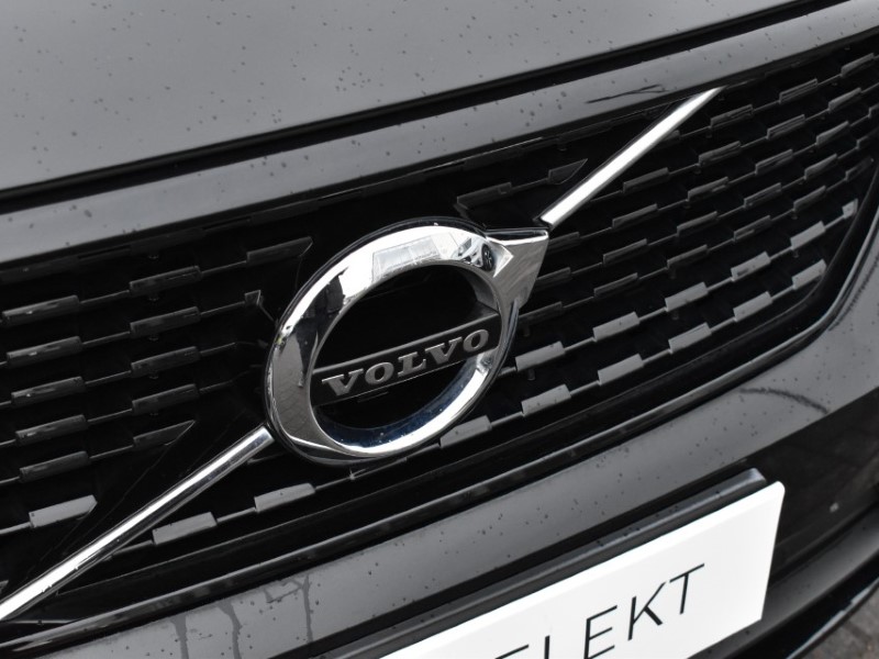 2021 (71) VOLVO XC40 1.5 T3 [163] R DESIGN 5dr 5019558