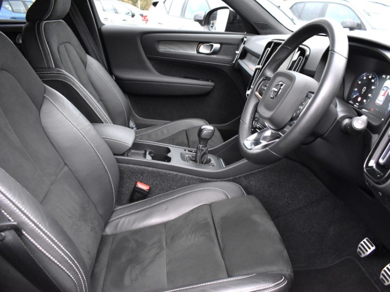 2021 (71) VOLVO XC40 1.5 T3 [163] R DESIGN 5dr 5019531