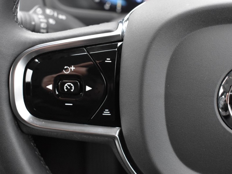 2023 (23) VOLVO XC90 2.0 B5P [250] Core 5dr AWD Geartronic 5022134