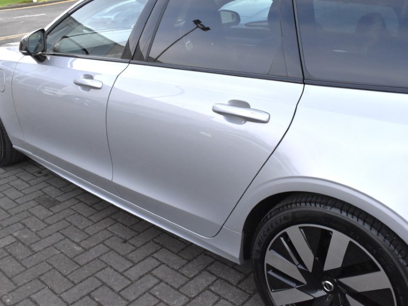 2025 (74) VOLVO V90 2.0 T6 [350] PHEV Plus Dark 5dr AWD Auto 5060651