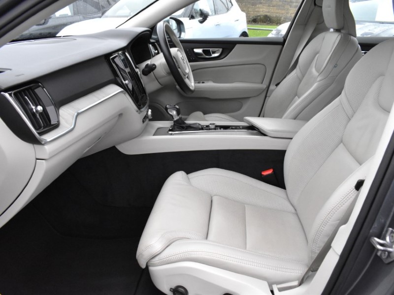 2019 (69) VOLVO S60 2.0 T5 Inscription Plus 4dr Auto 5054332