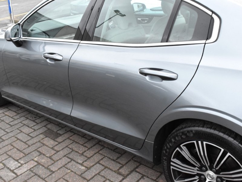 2019 (69) VOLVO S60 2.0 T5 Inscription Plus 4dr Auto 5054344