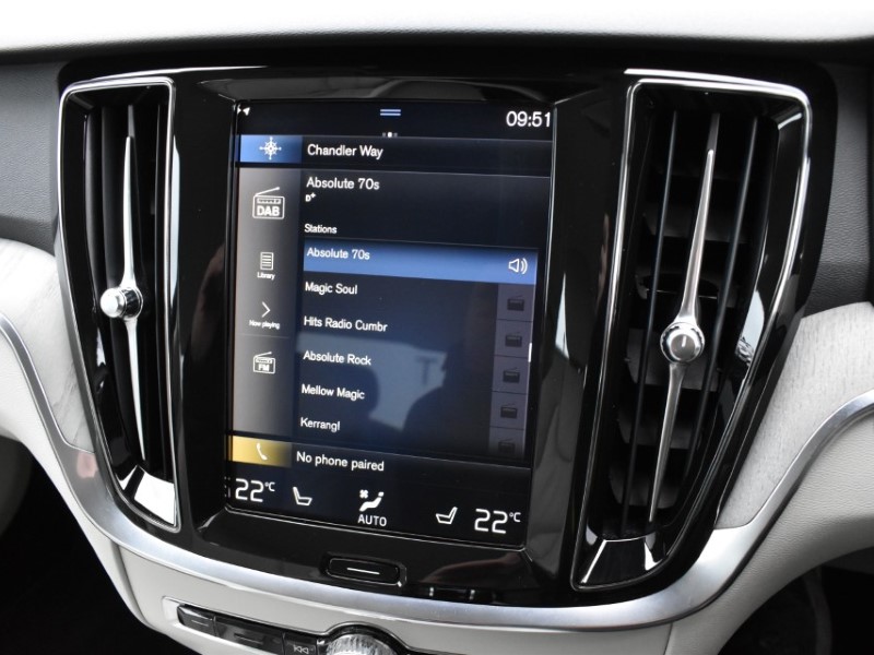 2019 (69) VOLVO S60 2.0 T5 Inscription Plus 4dr Auto 5054316