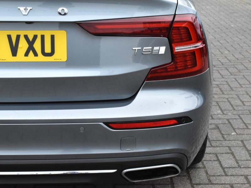 2019 (69) VOLVO S60 2.0 T5 Inscription Plus 4dr Auto 5054352