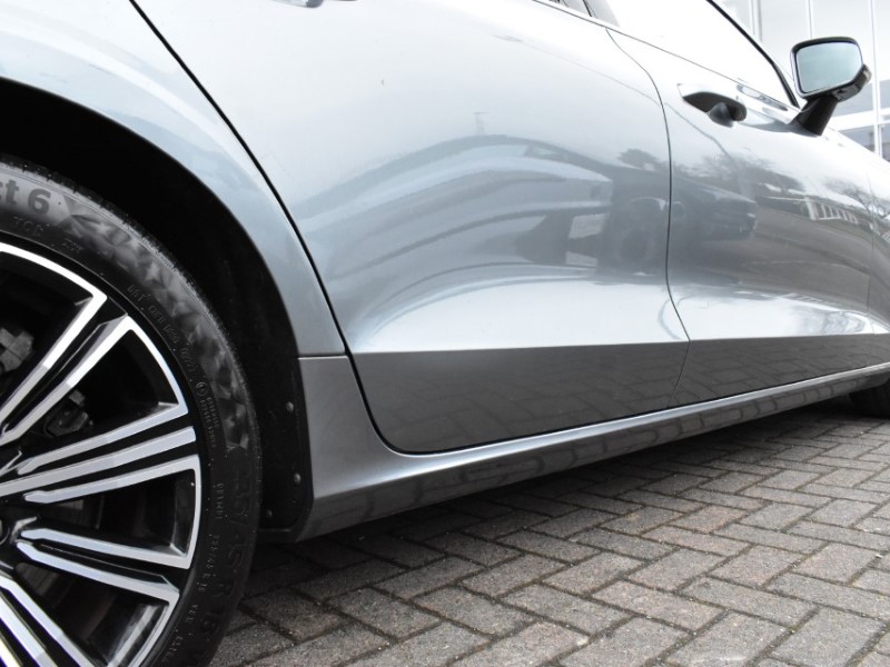 2019 (69) VOLVO S60 2.0 T5 Inscription Plus 4dr Auto 5054347