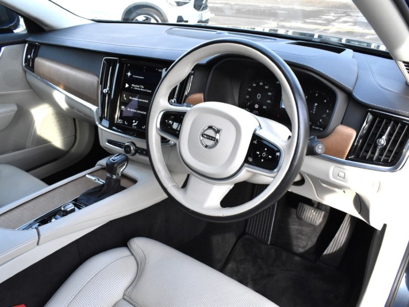 2020 (70) VOLVO V90 2.0 D4 Inscription Plus 5dr Geartronic 5041053