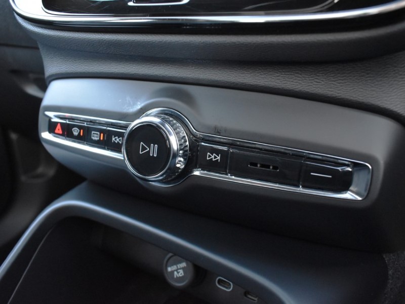 2021 (71) VOLVO XC40 300kW Recharge Twin Pro 78kWh 5dr AWD Auto 5074536