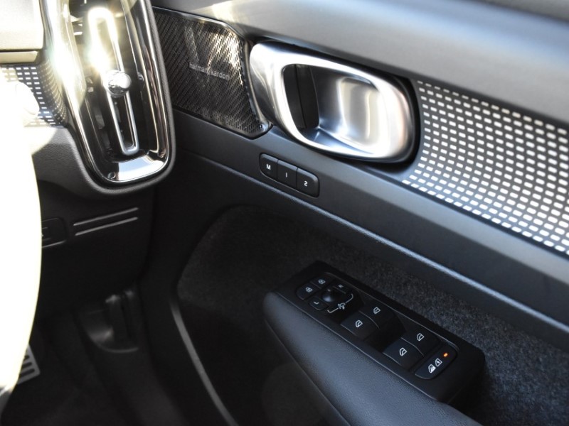 2021 (71) VOLVO XC40 300kW Recharge Twin Pro 78kWh 5dr AWD Auto 5074545