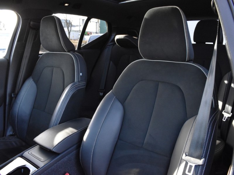 2021 (71) VOLVO XC40 300kW Recharge Twin Pro 78kWh 5dr AWD Auto 5074569