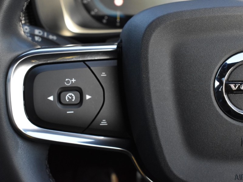 2021 (71) VOLVO XC40 300kW Recharge Twin Pro 78kWh 5dr AWD Auto 5074546