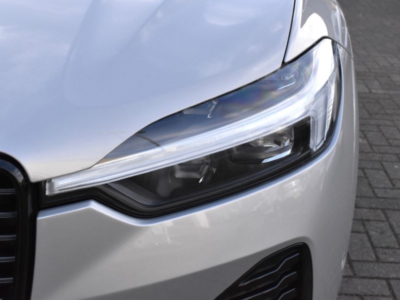 2025 (25) VOLVO XC60 2.0 B5P Plus Dark 5dr AWD Geartronic 5083207