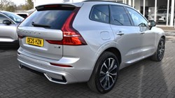 2025 (25) VOLVO XC60 2.0 B5P Plus Dark 5dr AWD Geartronic 5083150
