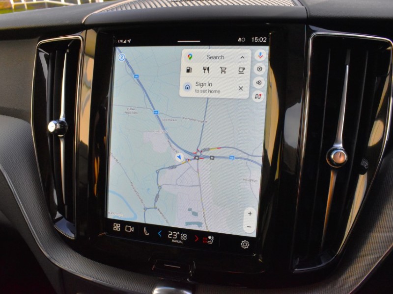 2025 (25) VOLVO XC60 2.0 B5P Plus Dark 5dr AWD Geartronic 5083160