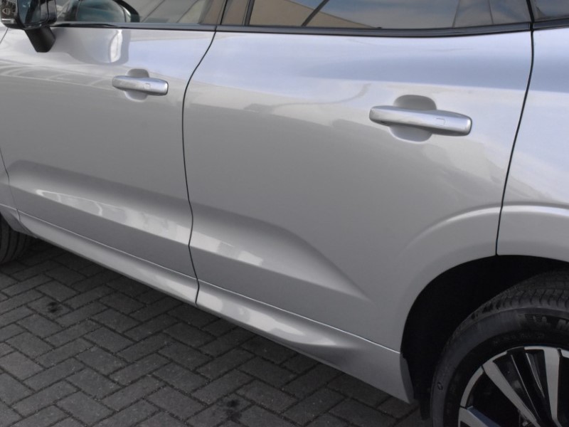 2025 (25) VOLVO XC60 2.0 B5P Plus Dark 5dr AWD Geartronic 5083197