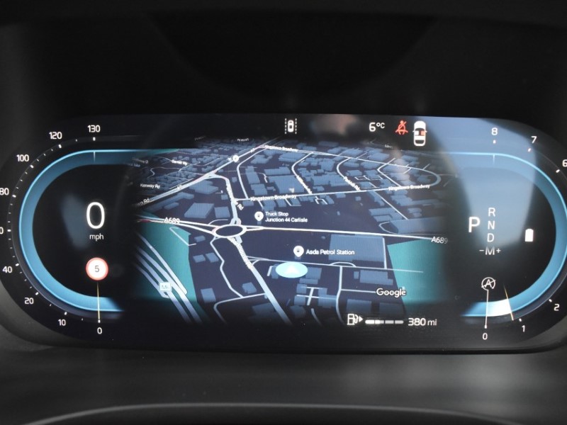 2025 (25) VOLVO XC60 2.0 B5P Plus Dark 5dr AWD Geartronic 5083154