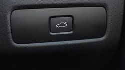 2025 (25) VOLVO XC60 2.0 B5P Plus Dark 5dr AWD Geartronic 5083155