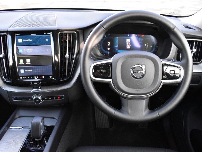 2025 (25) VOLVO XC60 2.0 B5P Plus Dark 5dr AWD Geartronic 5083180