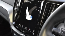 2025 (25) VOLVO XC60 2.0 B5P Plus Dark 5dr AWD Geartronic 5083173