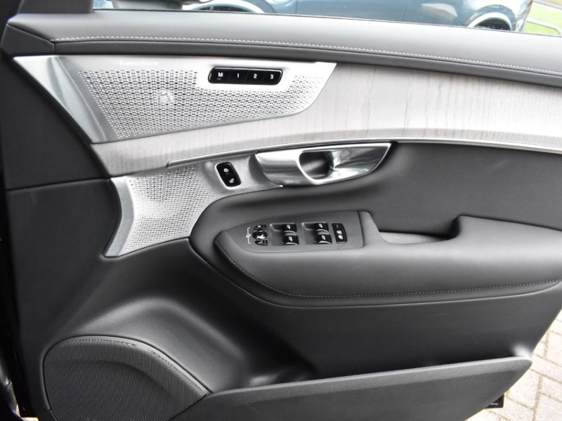 2025 (25) VOLVO XC90 2.0 T8 PHEV Ultra Dark 5dr AWD Geartronic 5104837