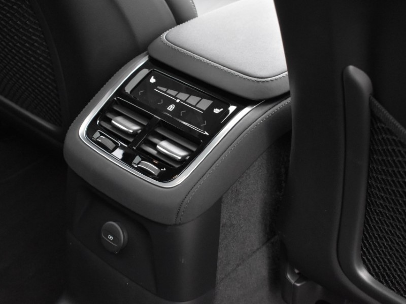 2025 (25) VOLVO XC90 2.0 T8 PHEV Ultra Dark 5dr AWD Geartronic 5104866