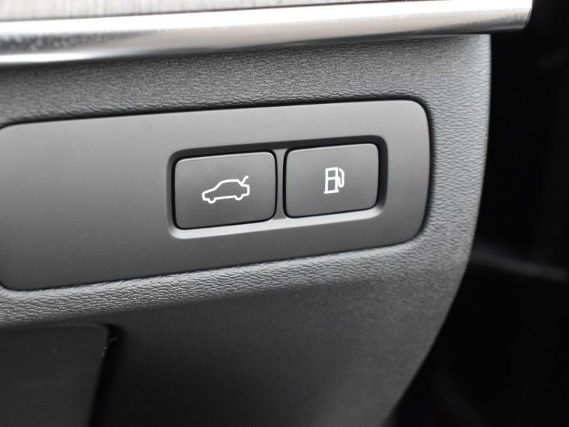 2025 (25) VOLVO XC90 2.0 T8 PHEV Ultra Dark 5dr AWD Geartronic 5104836