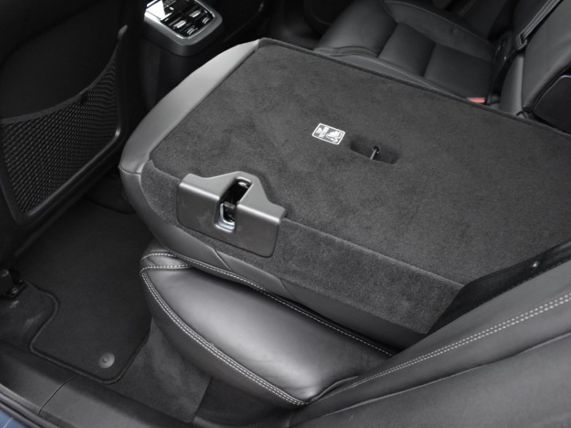 2025 (25) VOLVO XC60 2.0 B5P Ultra Dark 5dr AWD Geartronic 5086192