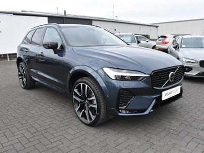 2025 (25) VOLVO XC60 2.0 B5P Ultra Dark 5dr AWD Geartronic